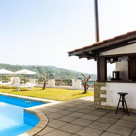 Immersa Nel Dell Etna 别墅